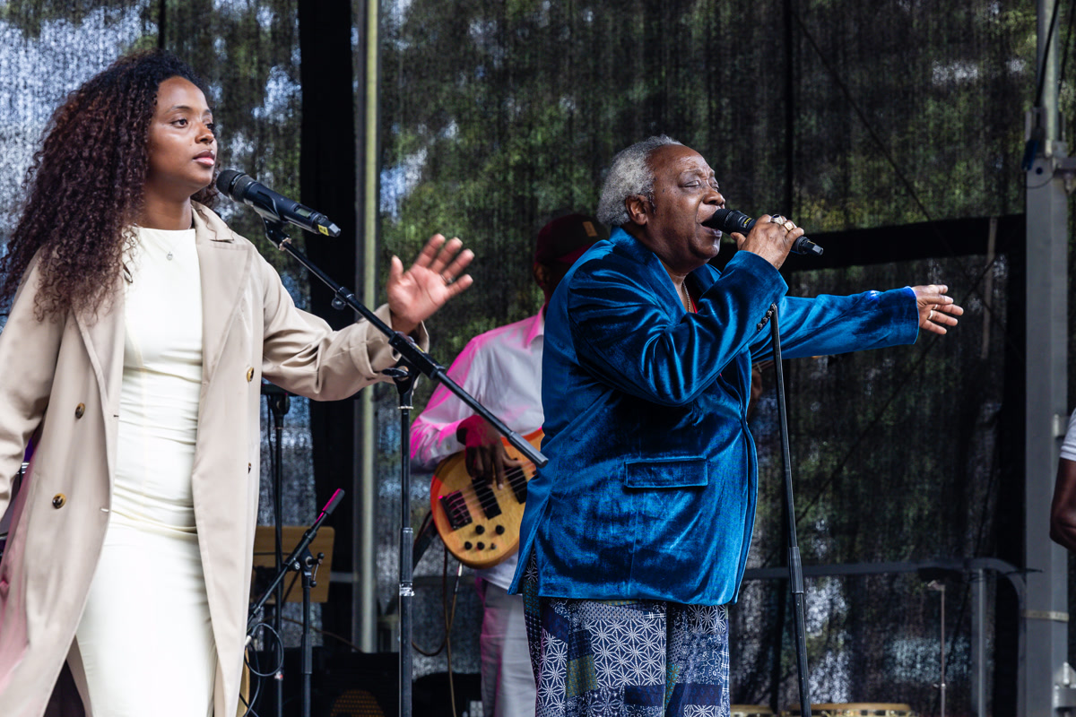 Dennis Burke's Soul Kitchen Performance